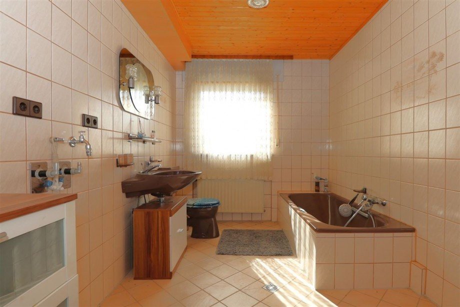 Badezimmer Untergeschoss Zweifamilienhaus Meinhard