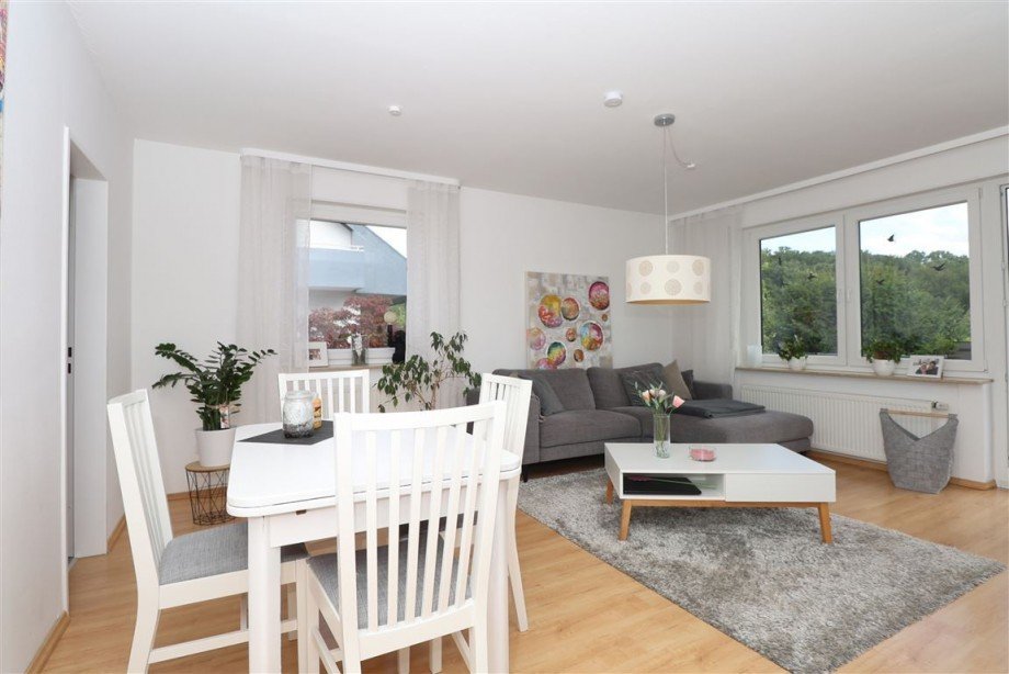 Wohn- und Esszimmer Etagenwohnung Eschwege