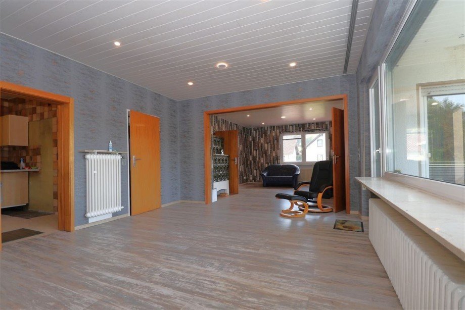 Wohn- und Esszimmer Erdgeschoss Zweifamilienhaus Meinhard