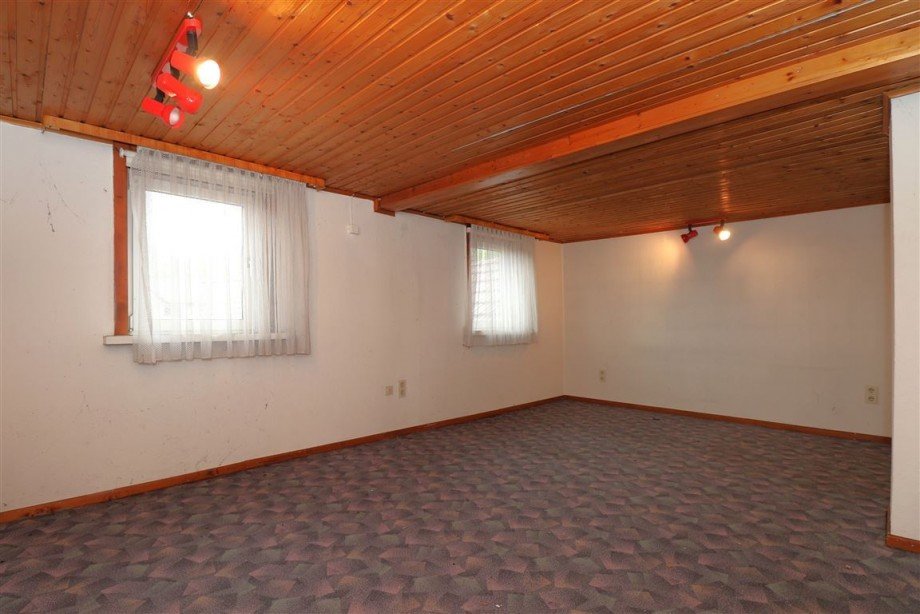 Zimmer Dachgeschoss Wohn- / Gesch�ftshaus Waldkappel