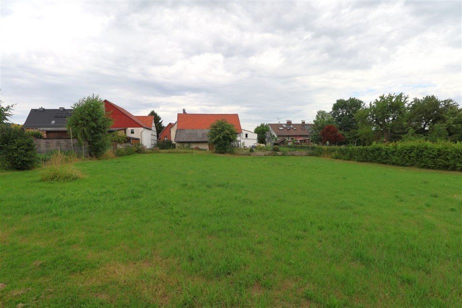 Garten mit zweiter Zufahrt Einfamilienhaus Berkatal