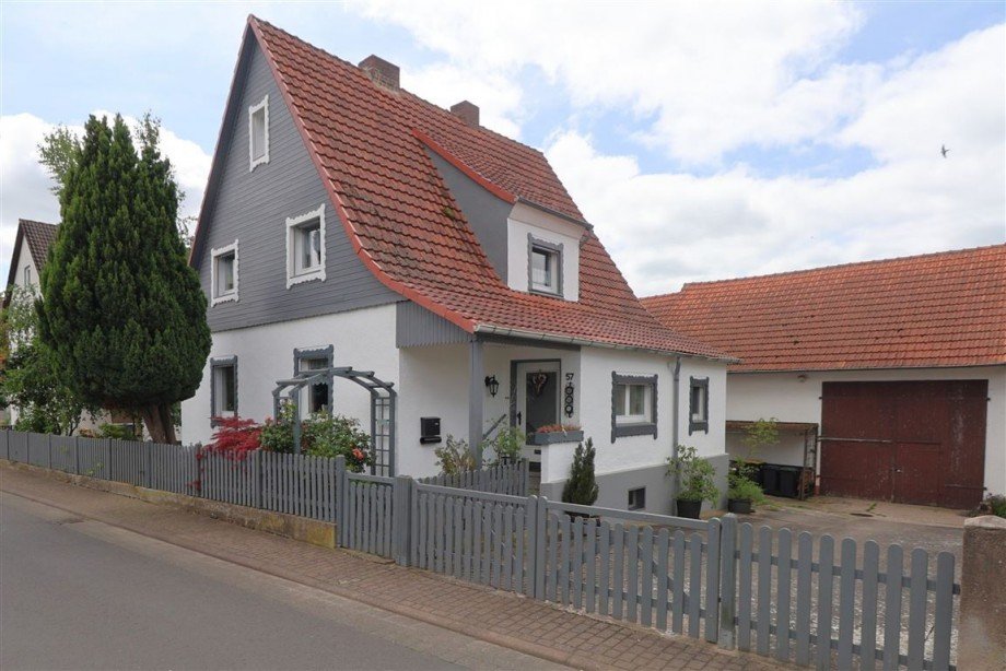 Vorderansicht Einfamilienhaus Mei�ner