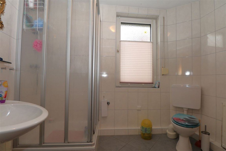 Badezimmer Wohnung 1 Wohn- / Gesch�ftshaus Eschwege