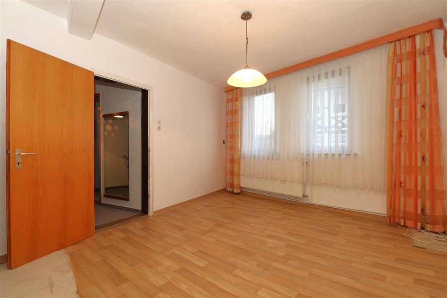 Zimmer 2. Obergeschoss Reihenmittelhaus Eschwege