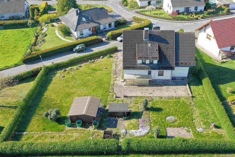 R�ckansicht Drohne Einfamilienhaus Berkatal