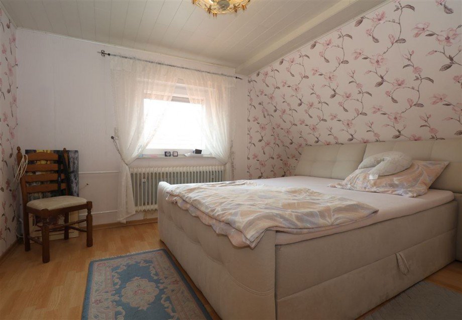 Schlafzimmer Dachgeschoss Einfamilienhaus Mei�ner