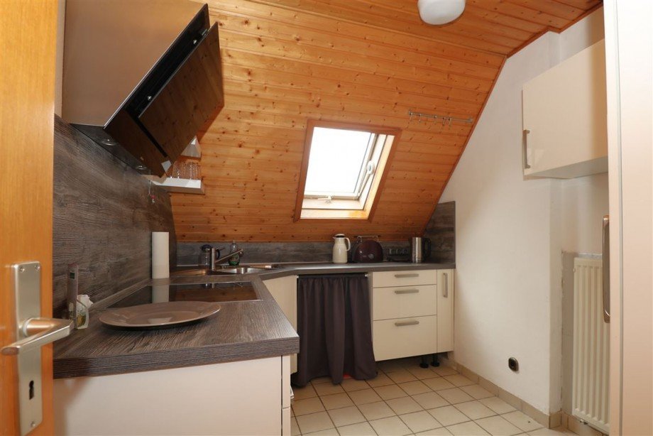 Vorderhaus K�che Dachgeschoss Zweifamilienhaus Waldkappel