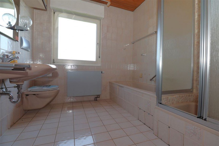 Badezimmer Erdgeschoss Einfamilienhaus Berkatal