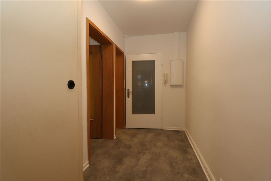 Flur mit Einbauschrank Etagenwohnung Eschwege