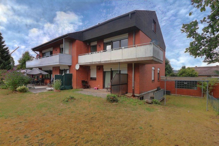 Balkonansicht Eschwege Etagenwohnung Klein, fein und gut gelegen - 2,5-Zimmer-Wohnung mit Garage