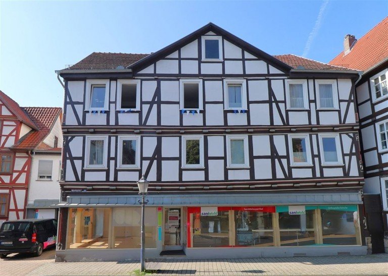 Vorderansicht Eschwege Wohn- / Gesch�ftshaus Wohn- und Gesch�ftshaus in bester Innenstadtlage - attraktive Kapitalanlage mit guter Rendite