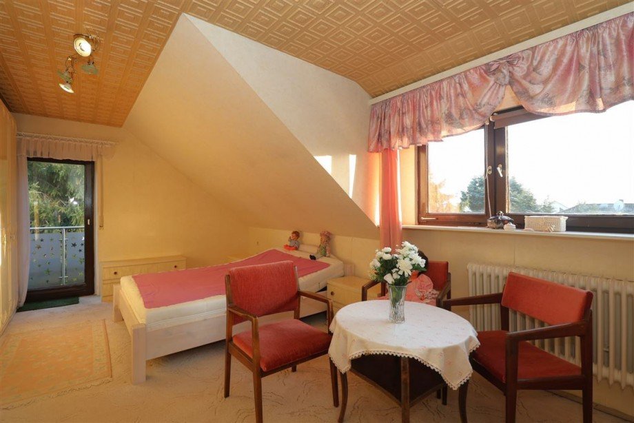 Balkonzimmer Dachgeschoss Einfamilienhaus Meinhard