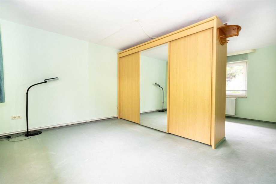 Gro�es Zimmer Obergeschoss Einfamilienhaus Meinhard