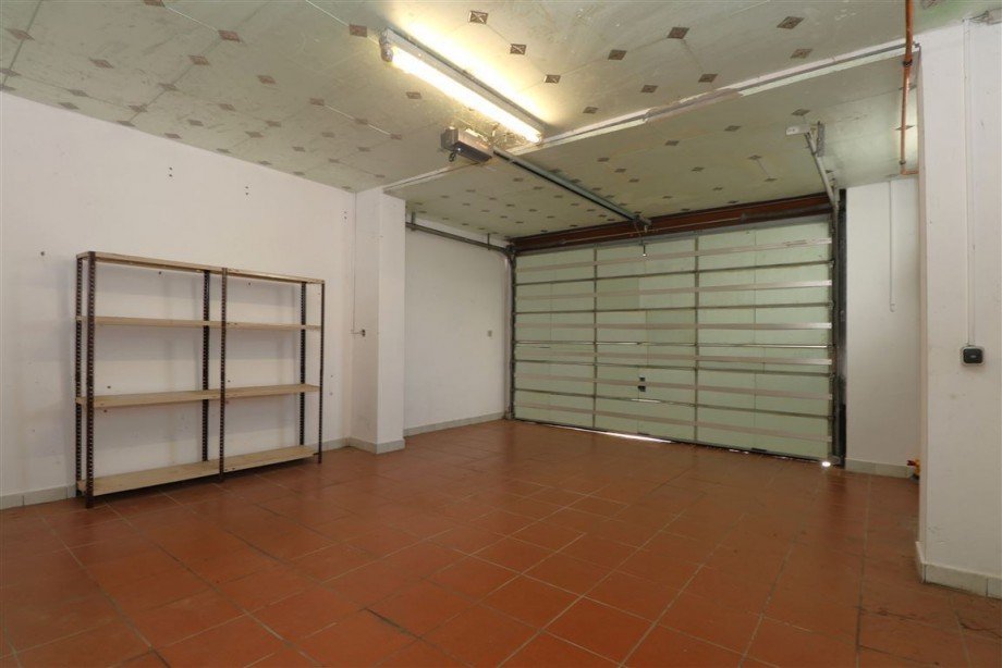 gro�e Garage Einfamilienhaus Berkatal