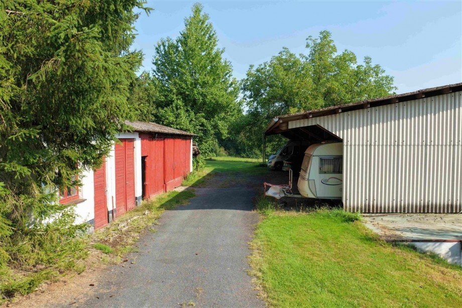 Maschinenschuppen Zweifamilienhaus Meinhard