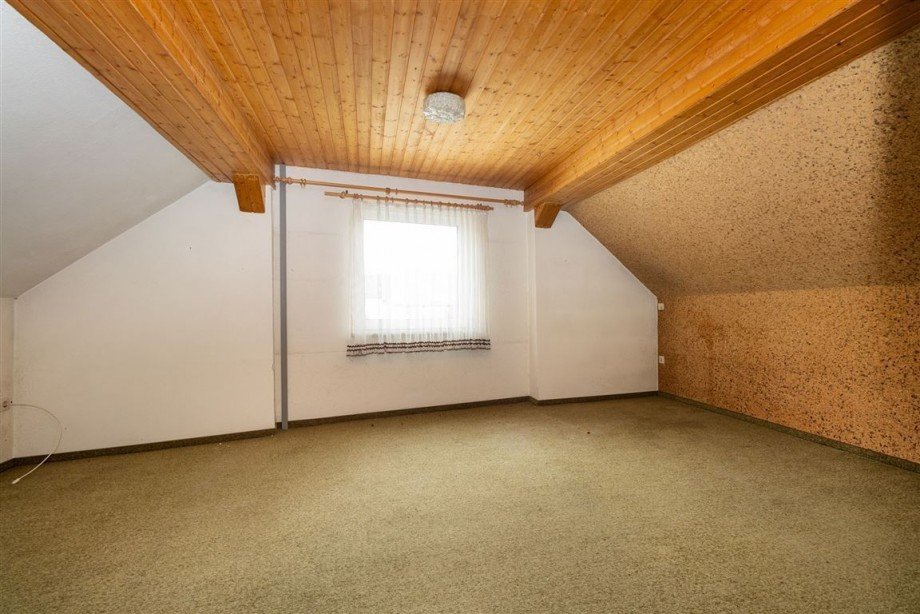 Zimmer Dachgeschoss Einfamilienhaus Berkatal