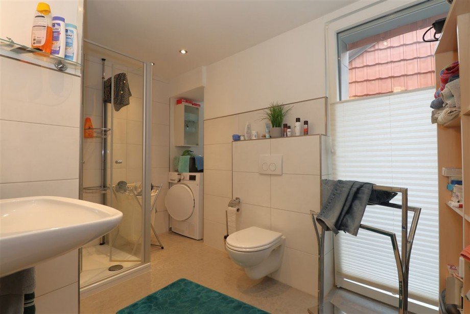 Badezimmer Wohnung 2 Wohn- / Gesch�ftshaus Eschwege