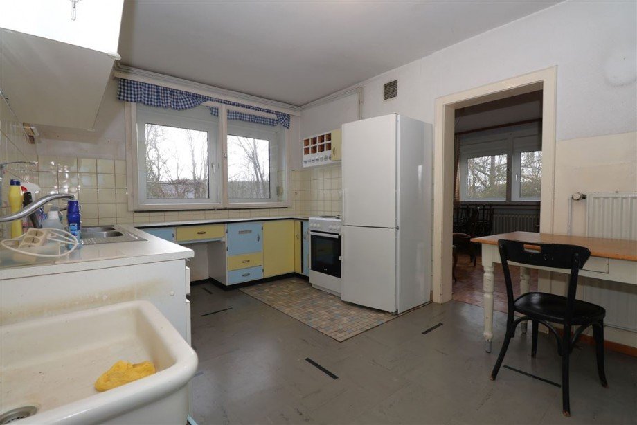 gro�e K�che Erdgeschoss Zweifamilienhaus Meinhard