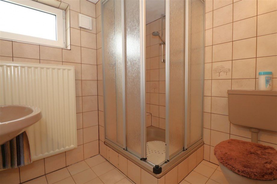 Dusche WC Keller Einfamilienhaus Mei�ner