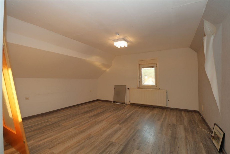 Wohnzimmer Dachgeschoss Einfamilienhaus Sontra