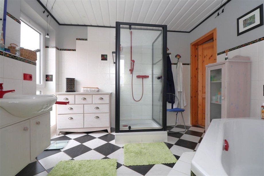Badezimmer Obergeschoss Einfamilienhaus Berkatal