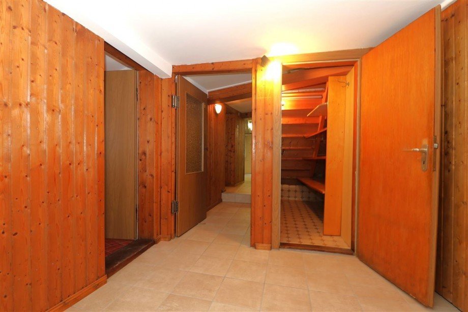 Windfang Erdgeschoss Reihenmittelhaus Eschwege
